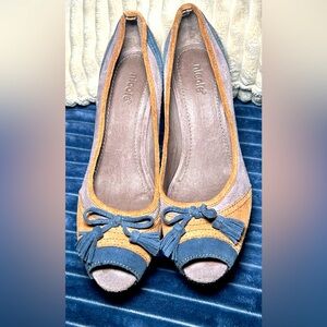Nicole Avid Vintage Y2K platform peeptoe bow tie navy tan wedge heels suede 7.5